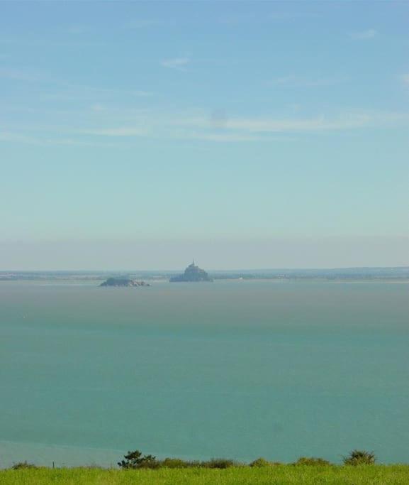 Maison Vue Sur Le Mont Saint Michel Et Sa Baie Champeaux Luaran gambar