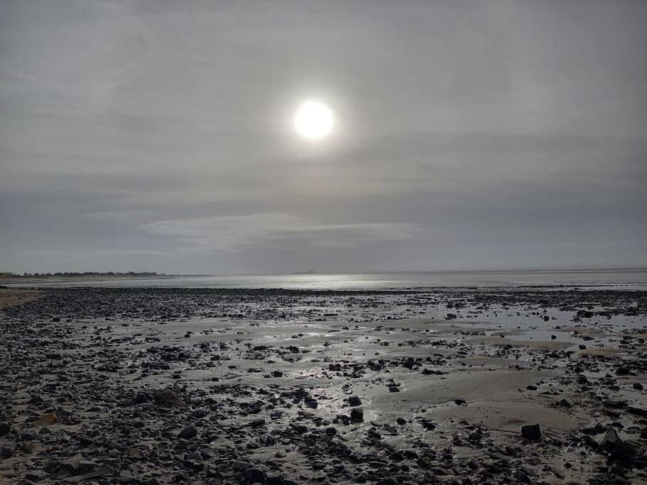 Maison Vue Sur Le Mont Saint Michel Et Sa Baie Champeaux Luaran gambar